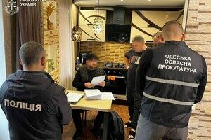 Чиновникам Одесского городского совета сообщили о подозрении: чем они провинились Чиновникам Одесского городского совета сообщили о подозрении: чем они провинились