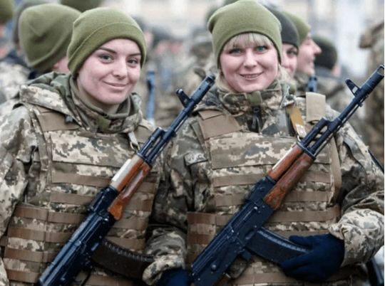 Мобілізація жінок в&nbsp;Україні: кого призиватимуть у&nbsp;листопаді