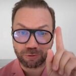 Залишаються «вічними»: відомий дизайнер назвав речі, які ніколи не вийдуть з моди