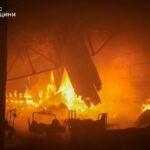 На Одесчине из-за вражеских обстрелов сгорели склады: в атмосферу выброшены сотни тонн вредных веществ