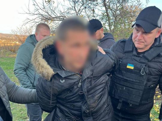 Заманив у&nbsp;пастку та&nbsp;застрелив: поліція затримала карного злочинця, який убив військового через гроші