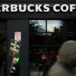Starbucks выплатит $35 млн сотрудникам в Нью-Йорке за нарушения трудового законодательства