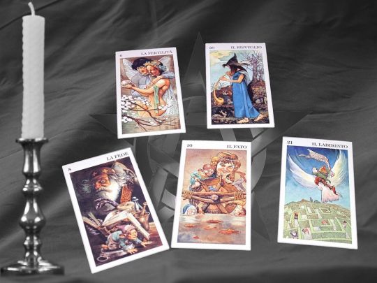 Ракам&nbsp;&mdash; &laquo;Королева Кубків&raquo; та&nbsp;інтуїція, Стрільцям&nbsp;&mdash; &laquo;Колісниця&raquo; та&nbsp;рішучість: Таро-прогноз на&nbsp;12 січня
