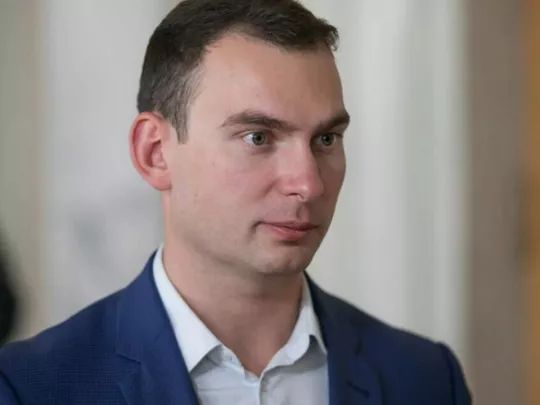 Антикорупціонер чи&nbsp;символ суперечностей? Що&nbsp;пишуть ЗМІ про нардепа Ярослава Железняка