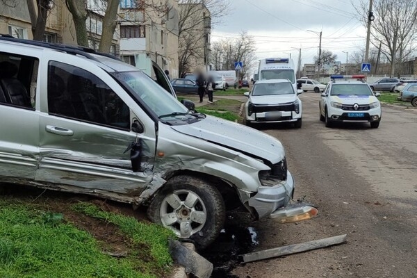 В Одесской области произошло ДТП со стрельбой: пострадала женщина