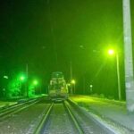 Сидела на путях: в Одессе под колесами поезда погибла женщина