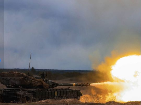Важкі бої на&nbsp;фронті: рф&nbsp;намагається наступати одразу на&nbsp;кількох напрямках&nbsp;&mdash; ISW